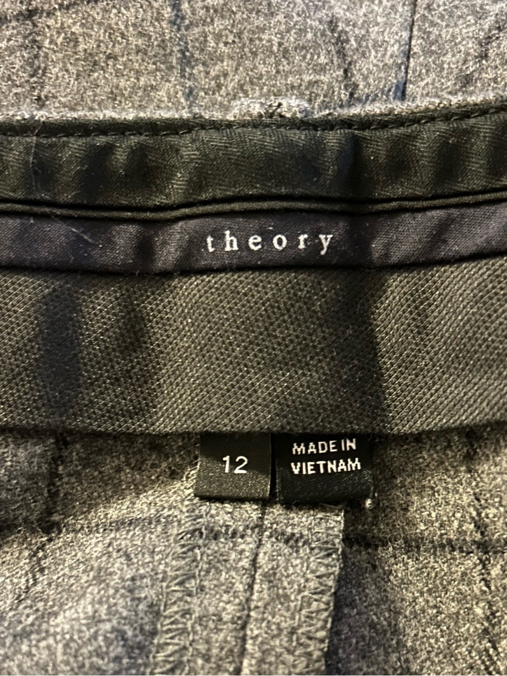 Theory Treeca Wool Cashmere Gray Windowpane Plaid Crop Pants $385 Excellent 12 - Picture 6 of 11